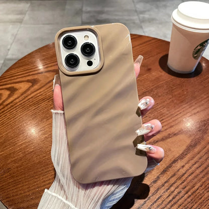 Luxury 3D Wavy Pattern Phone Case
